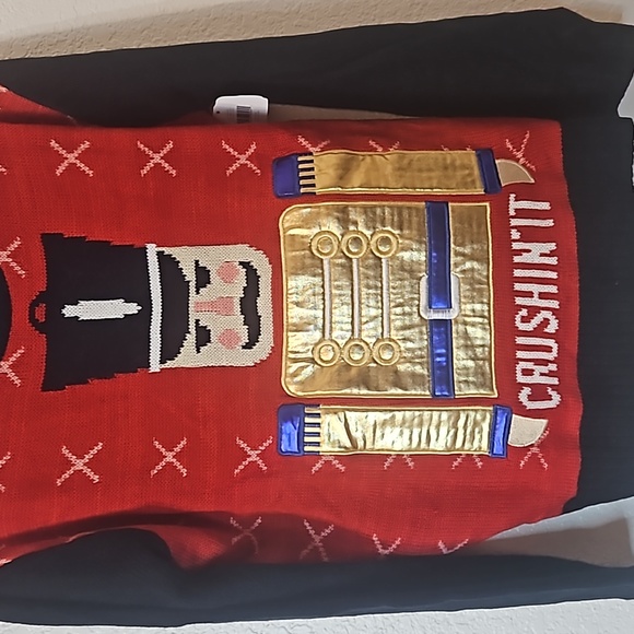 Merry Christmas sweater - Picture 3 of 3